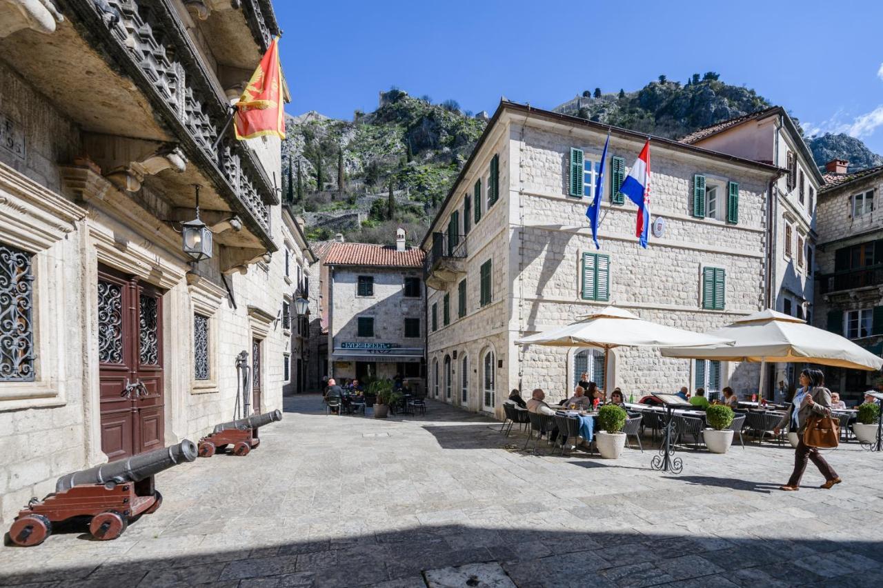 Apartmani Art Karampana Κότορ Εξωτερικό φωτογραφία