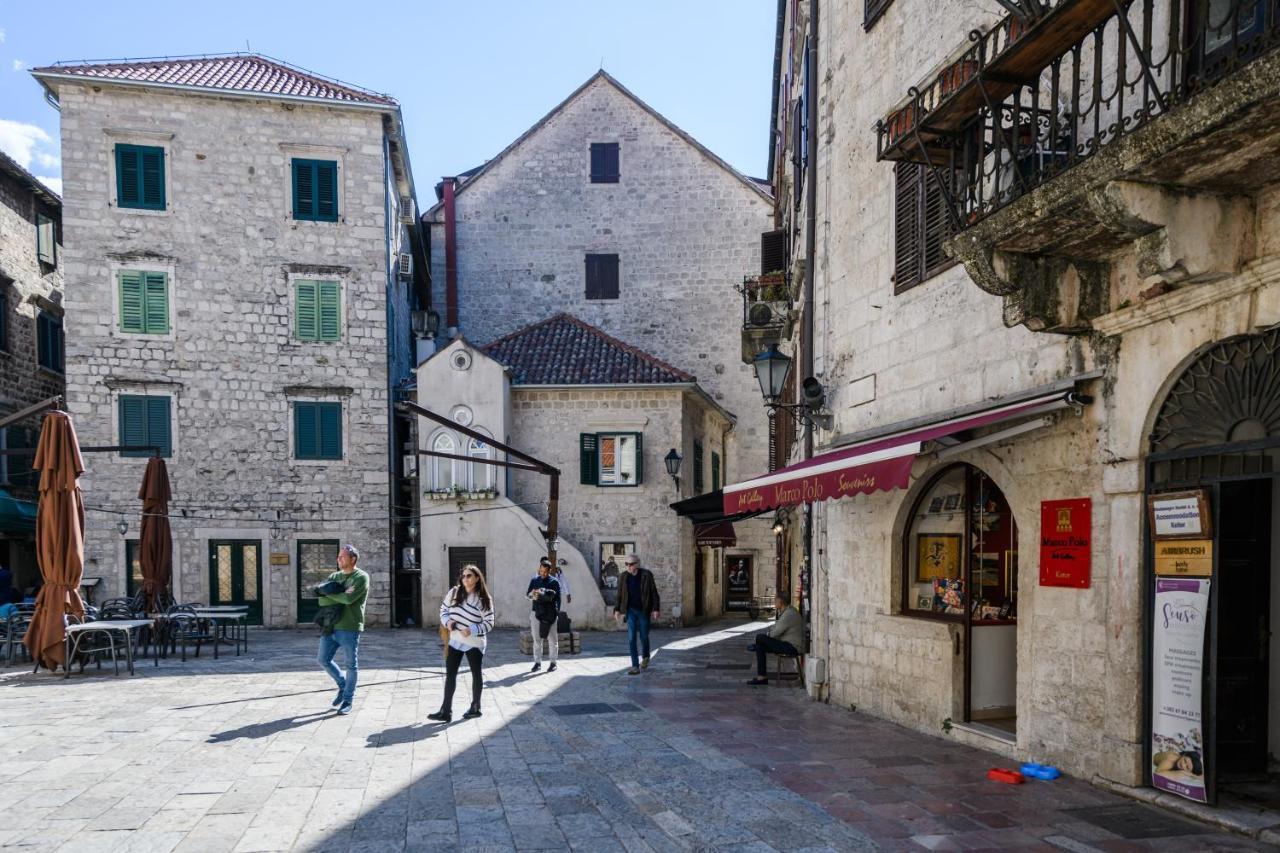 Apartmani Art Karampana Κότορ Εξωτερικό φωτογραφία